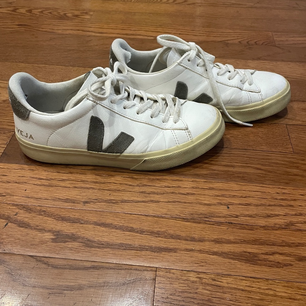 Veja Sneakers